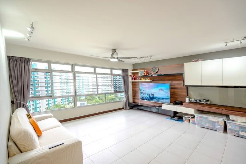 For Sale - 572A Woodlands Avenue 1