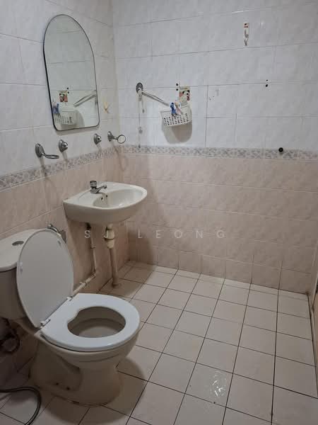 589 Woodlands Drive 16, 589 Woodlands Drive 16, Room Rental, 100 sqft, HDB Flat For Rent, by SJ Leong, 500112668 - Bathroom - PropertyGuru.com.sg