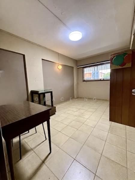 101 Hougang Avenue 1, 101 Hougang Avenue 1, 3 Bedrooms, 1,109 sqft, HDB Flat For Sale, by Grace Ng, 500112685 - Living Room - PropertyGuru.com.sg