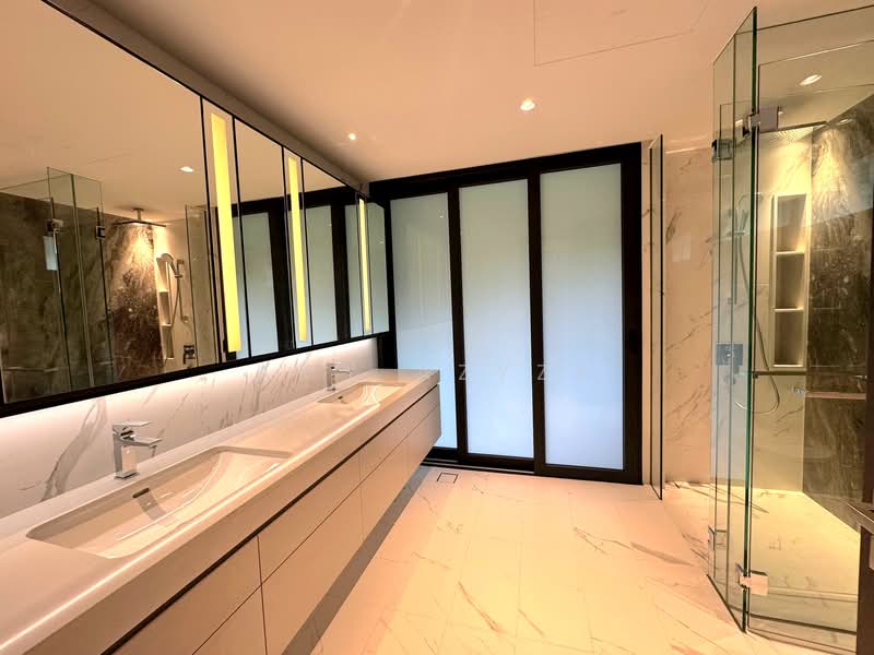 Greenbank Park, Greenbank Park, 5 Bedrooms, 3,132 sqft, Semi-Detached House For Sale, by Amy Azyza, 500112687 - Bathroom - PropertyGuru.com.sg