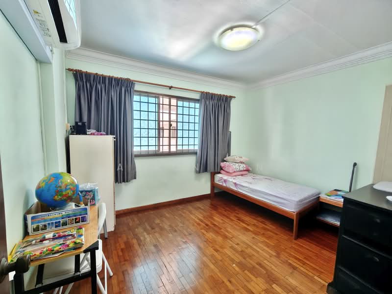 148 Tampines Avenue 5, 148 Tampines Avenue 5, 4 Bedrooms, 1,614 sqft, HDB Flat For Sale, by Aaron Lin, 500112745 - Bedroom - PropertyGuru.com.sg