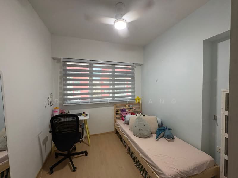 436A Bukit Batok West Avenue 5, 436A Bukit Batok West Avenue 5, 3 Bedrooms, 1,001 sqft, HDB Flat For Sale, by Daniel Zhang, 500112748 - Bedroom - PropertyGuru.com.sg