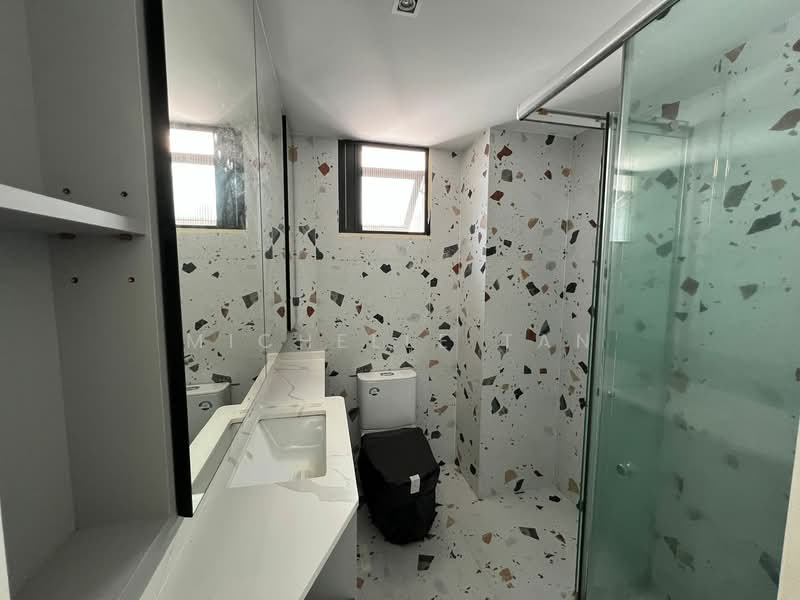 Montrosa, 132B Hillview Avenue, 3 Bedrooms, 947 sqft, Condominium For Rent, by Michelle Tan, 500112752 - Bathroom - PropertyGuru.com.sg