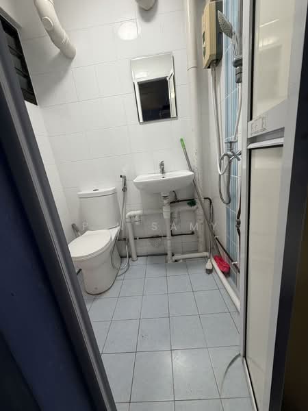 146 Bukit Batok West Avenue 6, 146 Bukit Batok West Avenue 6, 2 Bedrooms, 883 sqft, HDB Flat For Sale, by P N Samy, 500112760 - PropertyGuru.com.sg