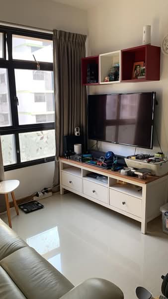 458C Sengkang West Road, 458C Sengkang West Road, 1 Bedroom, 516 sqft, HDB Flat For Sale, by Luis Oh, 500112761 - Living Room - PropertyGuru.com.sg