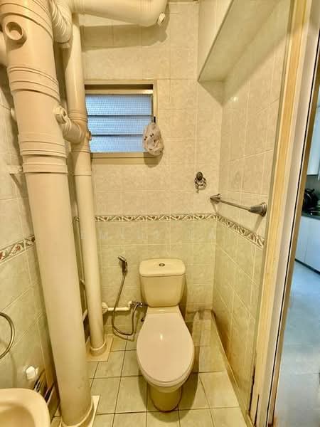 199C Punggol Field, 199C Punggol Field, 3 Bedrooms, 1,184 sqft, HDB Flat For Rent, by Emily Lai, 500112769 - Bathroom - PropertyGuru.com.sg