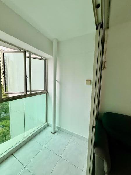 199C Punggol Field, 199C Punggol Field, Hougang / Punggol / Sengkang, 3 Bedrooms, 1,184 sqft, HDB Flat For Rent, by Emily Lai, 500112769 - Balcony - PropertyGuru.com.sg