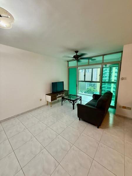 199C Punggol Field, 199C Punggol Field, Hougang / Punggol / Sengkang, 3 Bedrooms, 1,184 sqft, HDB Flat For Rent, by Emily Lai, 500112769 - Living Room - PropertyGuru.com.sg