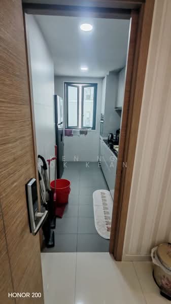 The Palette, 103 Pasir Ris Grove, 2 Bedrooms, 883 sqft, Condominium For Sale, by Ken Ng Kok Kean, 500112773 - Kitchen - PropertyGuru.com.sg