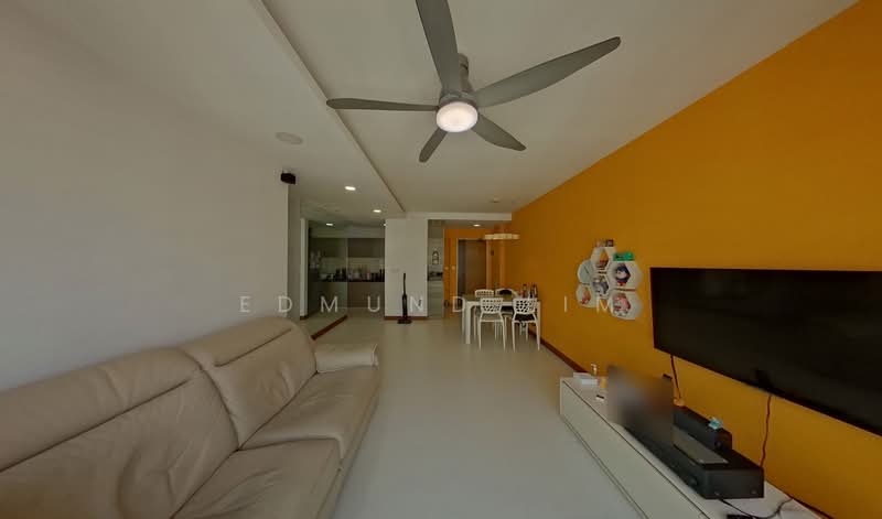 271D Punggol Walk, 271D Punggol Walk, 3 Bedrooms, 1,001 sqft, HDB Flat For Sale, by Edmund Lim, 500112778 - Living Room - PropertyGuru.com.sg