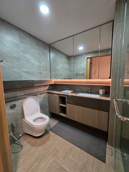 The Jovell, 13 Flora Drive, 3 Bedrooms, 904 sqft, Condominium For Rent, by Ron Koh, 500112781 - Bathroom - PropertyGuru.com.sg