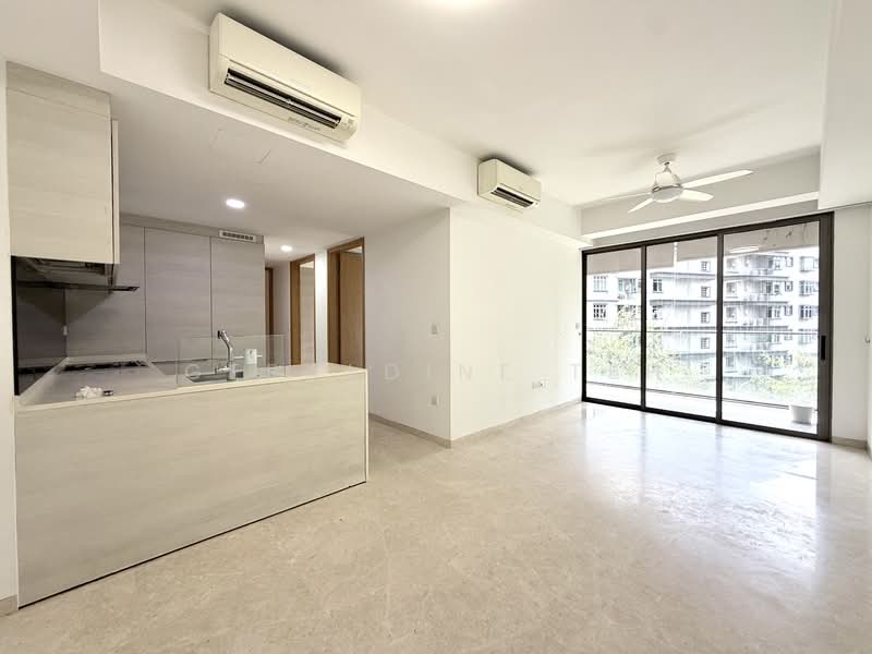 6 Derbyshire, 6 Derbyshire Road, 3 Bedrooms, 1,012 sqft, Condominium For Sale, by Geraldine Teh, 500112811 - Living Room - PropertyGuru.com.sg
