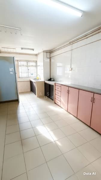 417 Ang Mo Kio Avenue 10, 417 Ang Mo Kio Avenue 10, 2 Bedrooms, 796 sqft, HDB Flat For Sale, by Jason Quek, 500112816 - Kitchen - PropertyGuru.com.sg