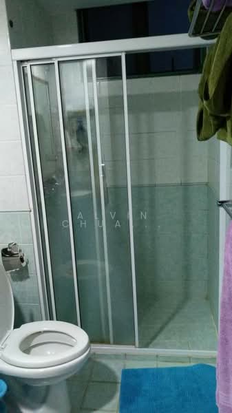 Summerdale, 2 Boon Lay Drive, 3 Bedrooms, 1,270 sqft, Condominium For Sale, by Alvin Chua Thiam Siew, 500112826 - Bathroom - PropertyGuru.com.sg