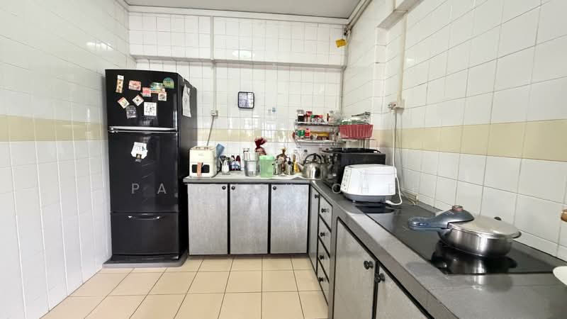 280 Toh Guan Road, 280 Toh Guan Road, 3 Bedrooms, 980 sqft, HDB Flat For Sale, by Patrick Chee, 500112845 - Kitchen - PropertyGuru.com.sg