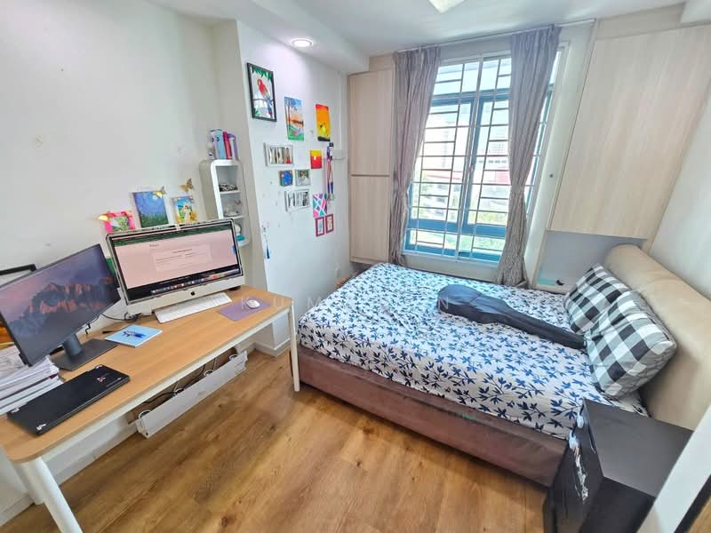 178 Edgefield Plains, 178 Edgefield Plains, 3 Bedrooms, 1,184 sqft, HDB Flat For Sale, by Kumar N, 500112858 - Bedroom - PropertyGuru.com.sg