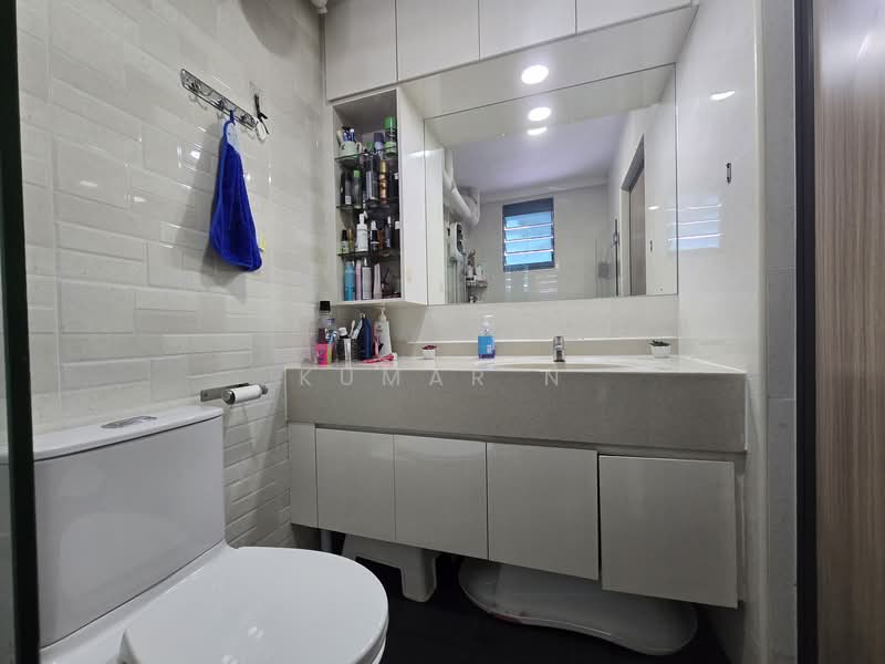 178 Edgefield Plains, 178 Edgefield Plains, 3 Bedrooms, 1,184 sqft, HDB Flat For Sale, by Kumar N, 500112858 - Bathroom - PropertyGuru.com.sg