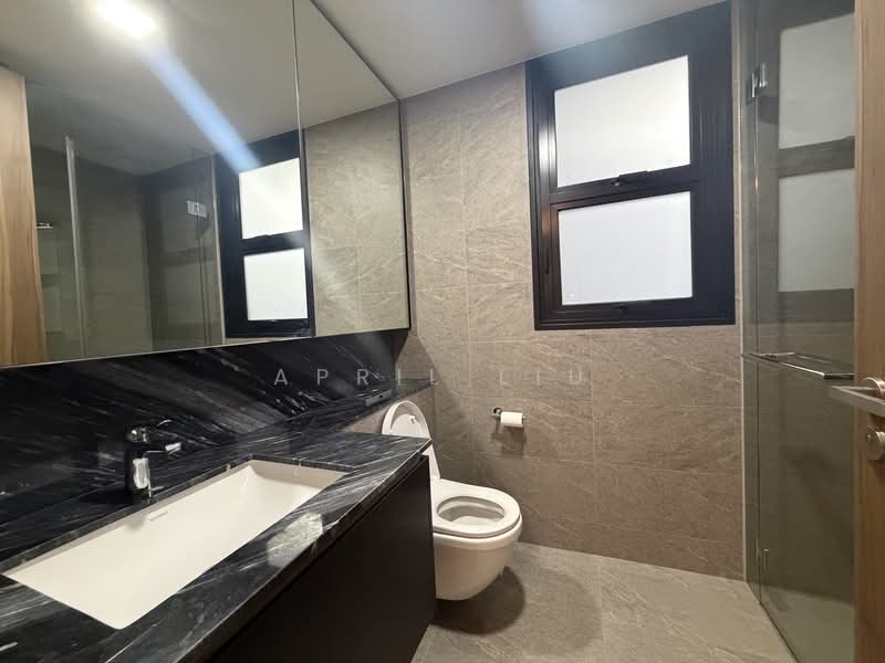 Daintree Residence, 11H Toh Tuck Road, 2 Bedrooms, 710 sqft, Condominium For Sale, by April Liu, 500112863 - Common Bathroom - PropertyGuru.com.sg