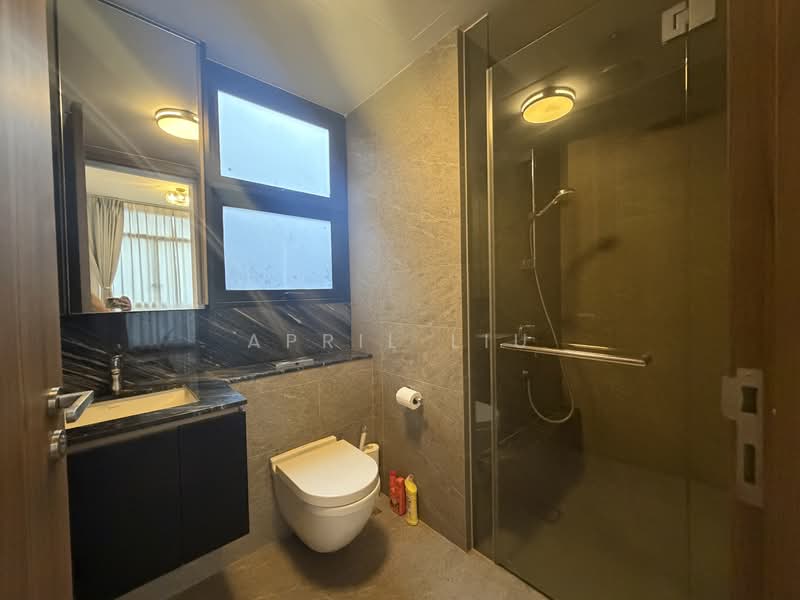 Daintree Residence, 11H Toh Tuck Road, 2 Bedrooms, 710 sqft, Condominium For Sale, by April Liu, 500112863 - Master Bathroom - PropertyGuru.com.sg