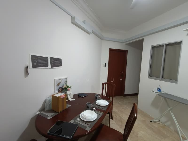 Parc Oasis, 35 Jurong East Avenue 1, Room Rental, 200 sqft, Condominium For Rent, by Alan Huy, 500112864 - Dining Room - PropertyGuru.com.sg