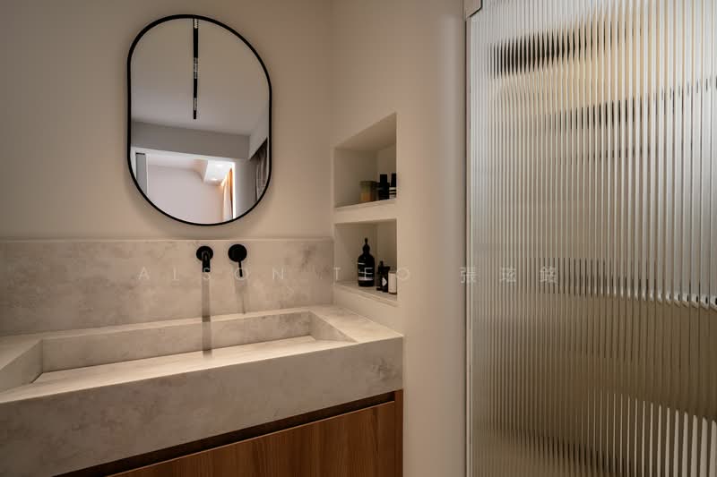 121 Bedok North Road, 121 Bedok North Road, 2 Bedrooms, 990 sqft, HDB Flat For Sale, by Alson Teo 張玹銘, 500112870 - Bathroom - PropertyGuru.com.sg