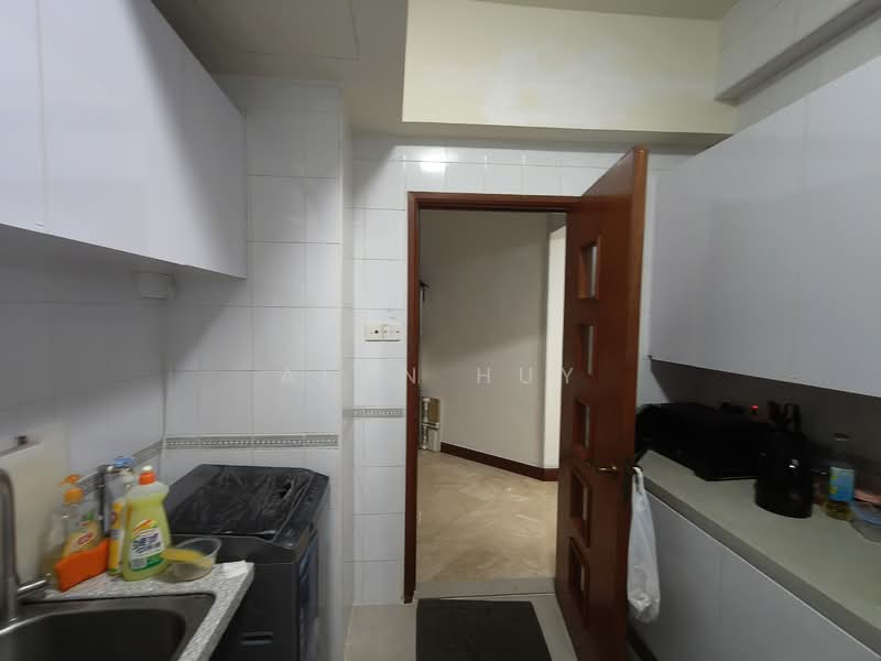 Parc Oasis, 35 Jurong East Avenue 1, Room Rental, 200 sqft, Condominium For Rent, by Alan Huy, 500112882 - Kitchen - PropertyGuru.com.sg