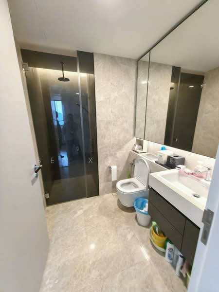 Riviere, 1 Jiak Kim Street, 2 Bedrooms, 818 sqft, Condominium For Rent, by Ben XIA 夏天鹏, 500112894 - Bathroom - PropertyGuru.com.sg