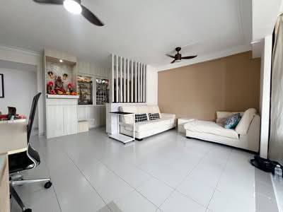 For Sale - 653 Hougang Avenue 8