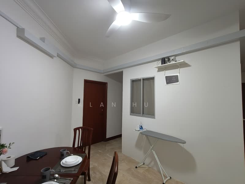 Parc Oasis, 35 Jurong East Avenue 1, Room Rental, 200 sqft, Condominium For Rent, by Alan Huy, 500112903 - Dining Room - PropertyGuru.com.sg