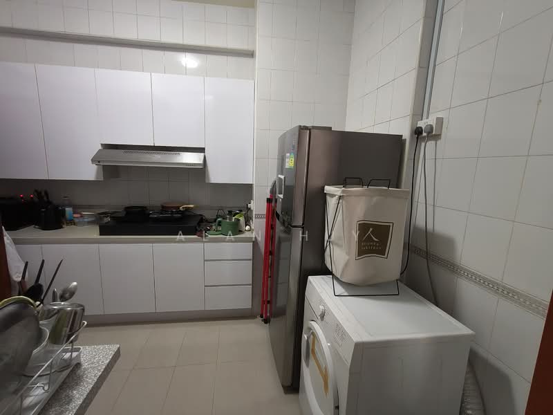 Parc Oasis, 35 Jurong East Avenue 1, Room Rental, 200 sqft, Condominium For Rent, by Alan Huy, 500112903 - Kitchen - PropertyGuru.com.sg