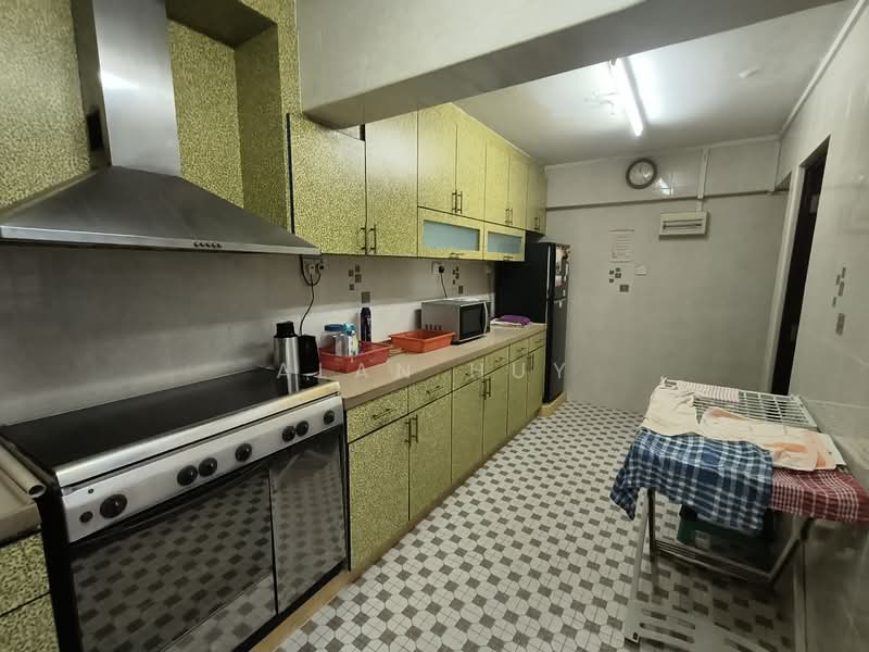 Neptune Court, 1 Marine Vista, Room Rental, 200 sqft, Apartment For Rent, by Alan Huy, 500112909 - Kitchen - PropertyGuru.com.sg