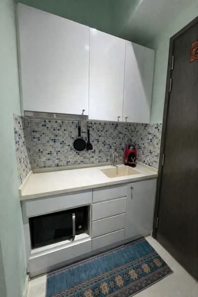 #1 Loft, 1 Lorong 24 Geylang, Room Rental, 200 sqft, Apartment For Rent, by Pey Si Ya, 500112911 - Kitchen - PropertyGuru.com.sg