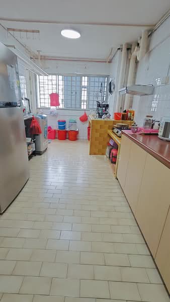 742 Yishun Avenue 5, 742 Yishun Avenue 5, 3 Bedrooms, 1,001 sqft, HDB Flat For Sale, by CLEO, 500112928 - Kitchen - PropertyGuru.com.sg