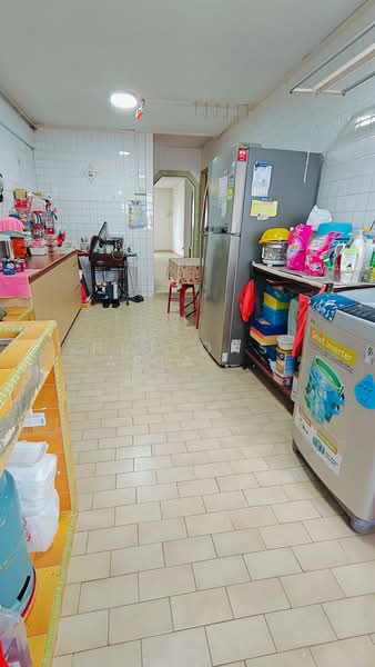 742 Yishun Avenue 5, 742 Yishun Avenue 5, 3 Bedrooms, 1,001 sqft, HDB Flat For Sale, by CLEO, 500112928 - Kitchen - PropertyGuru.com.sg