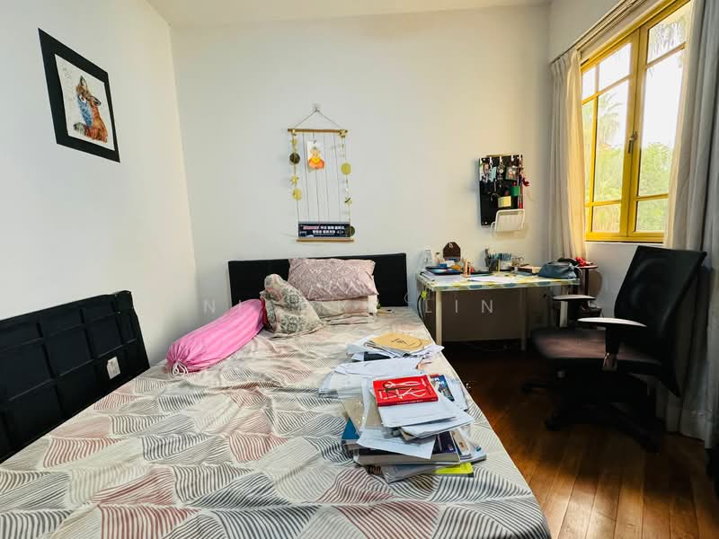 Villa Marina, 31 Jalan Sempadan, 3 Bedrooms, 1,249 sqft, Condominium For Sale, by Nicole Lin, 500112940 - Bedroom 1 - PropertyGuru.com.sg