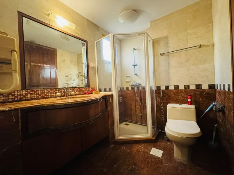 Villa Marina, 31 Jalan Sempadan, 3 Bedrooms, 1,249 sqft, Condominium For Sale, by Nicole Lin, 500112940 - Bathroom - PropertyGuru.com.sg