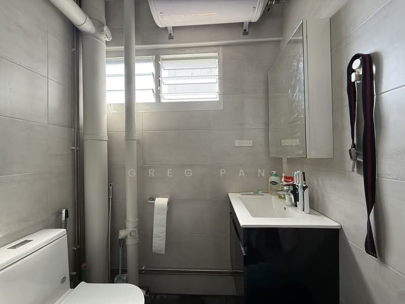 47 Lengkok Bahru, 47 Lengkok Bahru, 3 Bedrooms, 1,442 sqft, HDB Flat For Sale, by Greg Pan, 500112943 - Bathroom - PropertyGuru.com.sg
