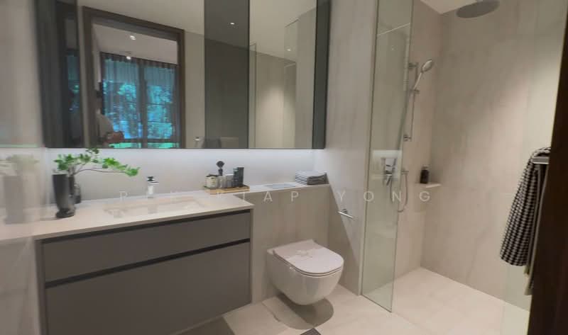 The Continuum, 1-8 Thiam Siew Avenue, 2 Bedrooms, 721 sqft, Condominium For Sale, by Pek Kiap Yong, 500112946 - Bathroom - PropertyGuru.com.sg