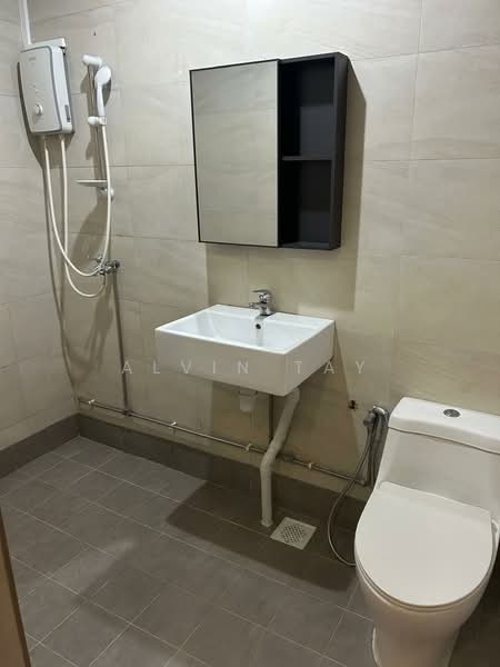 346 Kang Ching Road, 346 Kang Ching Road, 3 Bedrooms, 1,097 sqft, HDB Flat For Rent, by Alvin Tay, 500112948 - Bathroom - PropertyGuru.com.sg