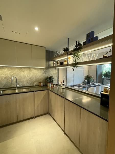 Kassia, 31 Flora Drive, 4 Bedrooms, 1,345 sqft, Condominium For Sale, by Sheryl Chan, 500112954 - Kitchen - PropertyGuru.com.sg