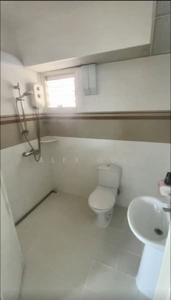 53 Commonwealth Drive, 53 Commonwealth Drive, Room Rental, 200 sqft, HDB Flat For Rent, by ALEX GUI, 500112968 - Bathroom - PropertyGuru.com.sg
