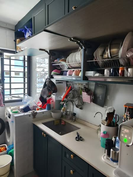 109 Pasir Ris Street 11, 109 Pasir Ris Street 11, 4 Bedrooms, 1,324 sqft, HDB Flat For Sale, by Patrick Chee, 500112981 - Kitchen - PropertyGuru.com.sg