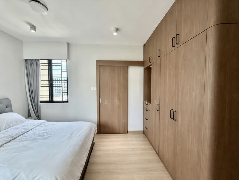 Pinevale, 12 Tampines Street 73, 3 Bedrooms, 1,281 sqft, Condominium For Sale, by Kyean Lim, 500112985 - PropertyGuru.com.sg