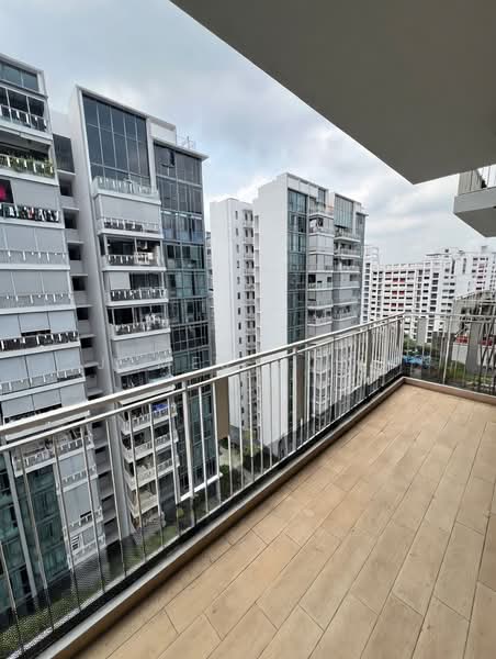 The Luxurie, 19 Compassvale Road, 3 Bedrooms, 1,055 sqft, Condominium For Sale, by James Hong, 500112988 - Balcony - PropertyGuru.com.sg