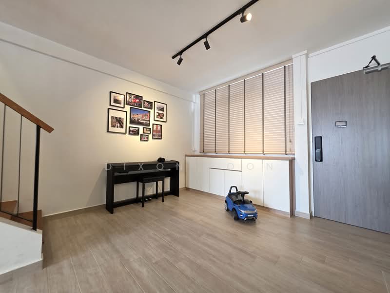 422 Pasir Ris Drive 6, 422 Pasir Ris Drive 6, 4 Bedrooms, 1,561 sqft, HDB Flat For Sale, by Dixon Poon, 500112991 - Living Room - PropertyGuru.com.sg