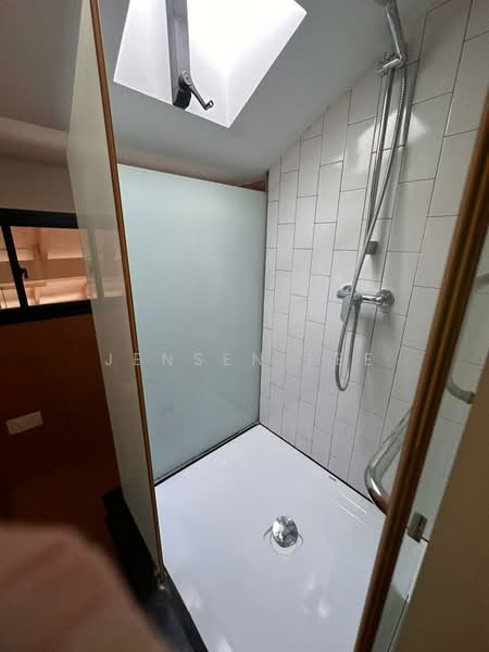 15A Jalan Riang, 15A Jalan Riang, 2 Bedrooms, 1,658 sqft, Shophouse For Rent, by Jensen Lee, 500112994 - Bathroom - PropertyGuru.com.sg