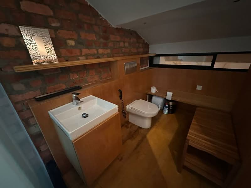 15A Jalan Riang, 15A Jalan Riang, 2 Bedrooms, 1,658 sqft, Shophouse For Rent, by Jensen Lee, 500112994 - Bathroom - PropertyGuru.com.sg