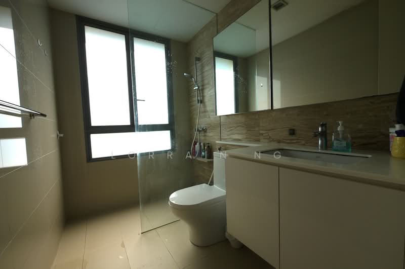 Bedok Residences, 30 Bedok North Drive, 2 Bedrooms, 829 sqft, Condominium For Sale, by Lorrain Ng, 500112997 - Bathroom - PropertyGuru.com.sg