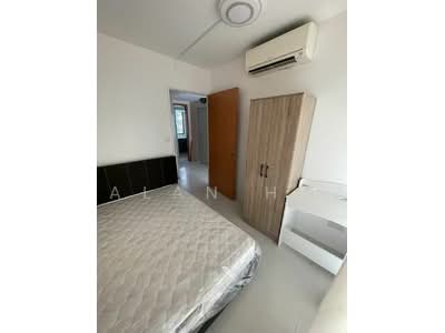 For Rent - Esta Ruby