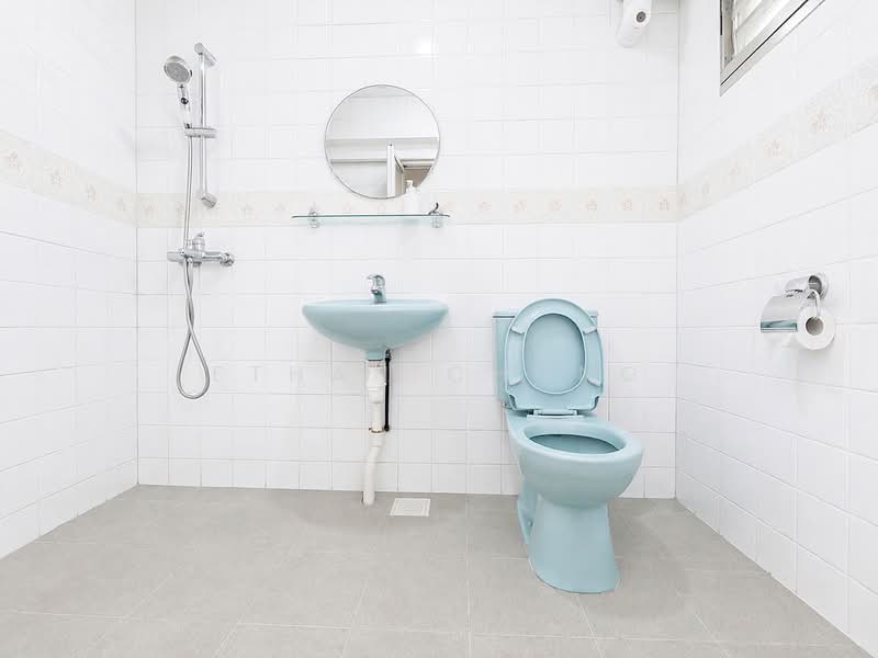 361 Woodlands Avenue 5, 361 Woodlands Avenue 5, 4 Bedrooms, 1,593 sqft, HDB Flat For Sale, by Ethan Chong, 500113003 - Bathroom - PropertyGuru.com.sg